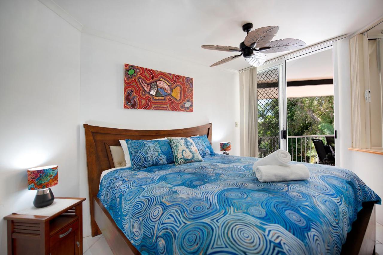 Golden Sands Beachfront Resort Yorkeys Knob Esterno foto
