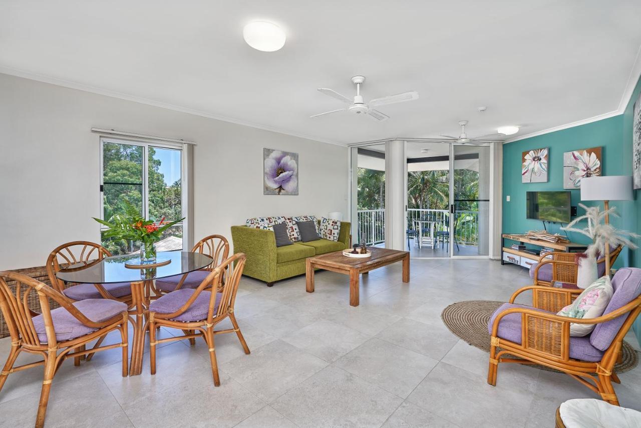 Golden Sands Beachfront Resort Yorkeys Knob Esterno foto